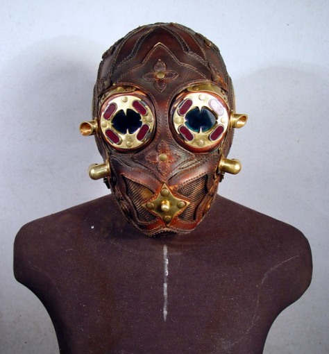 7_Victorian-Gas-Mask-1